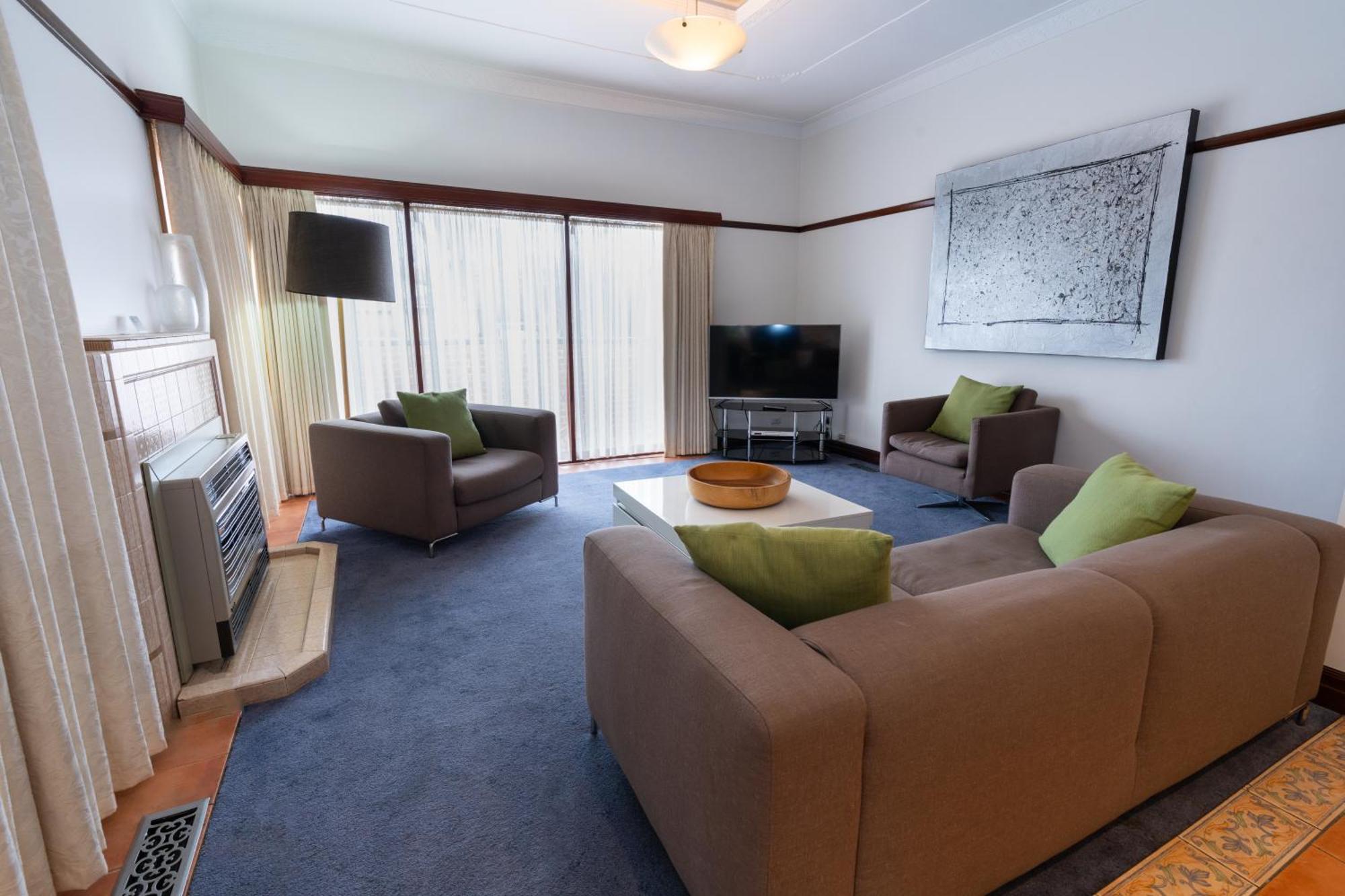 Sovereign Park Motor Inn 밸러랫 외부 사진